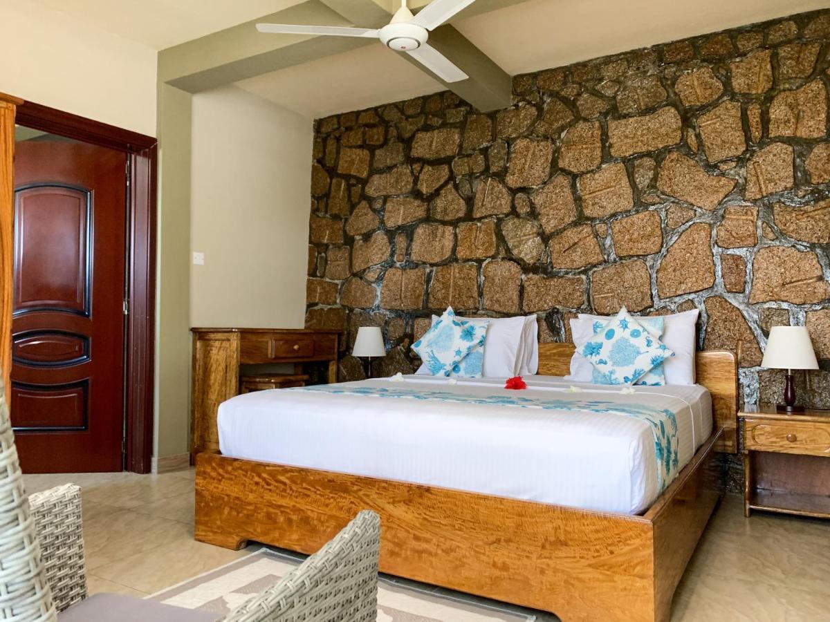 Exotic Guest House Anse Volbert Village Exterior foto