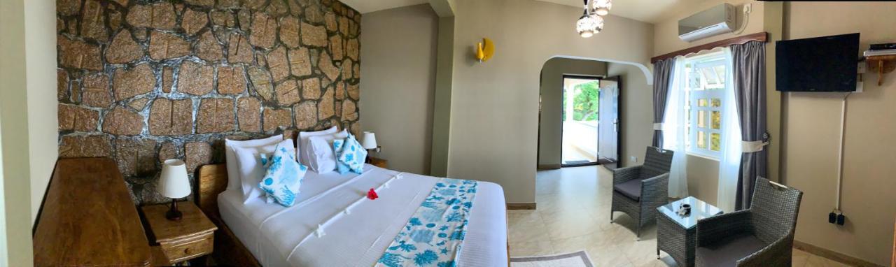 Exotic Guest House Anse Volbert Village Exterior foto